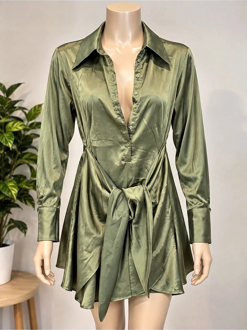 Satin-Look Tie Waist Mini Dress in Green